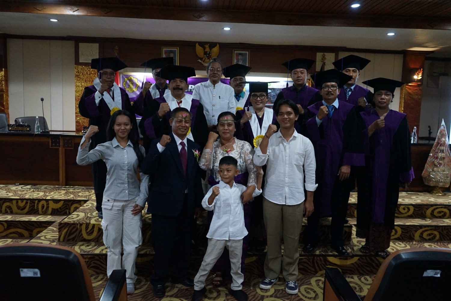 Makna Estetika Hindu di Balik Topeng Sidhakarya: Ujian Terbuka I Nyoman Suardika di Pascasarjana UHN Sugriwa